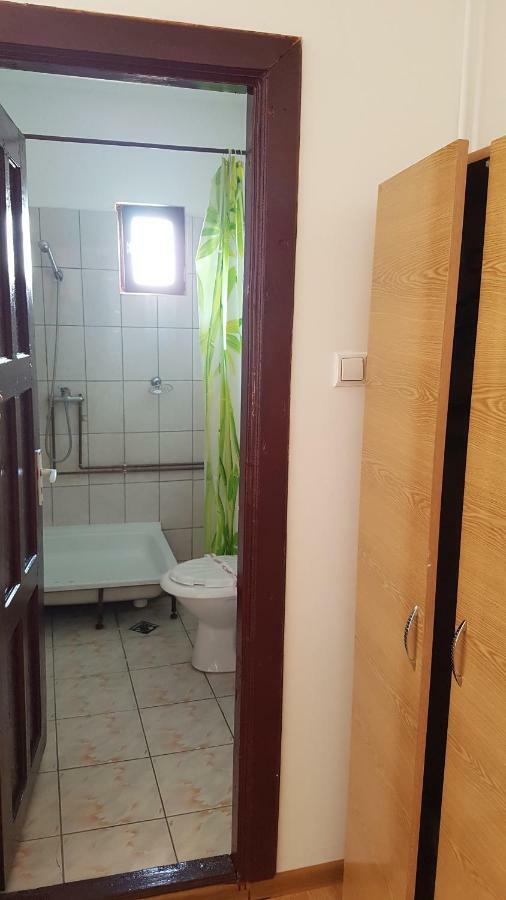Bed and Breakfast Riviera Valceana Râmnicu Vâlcea Exterior foto